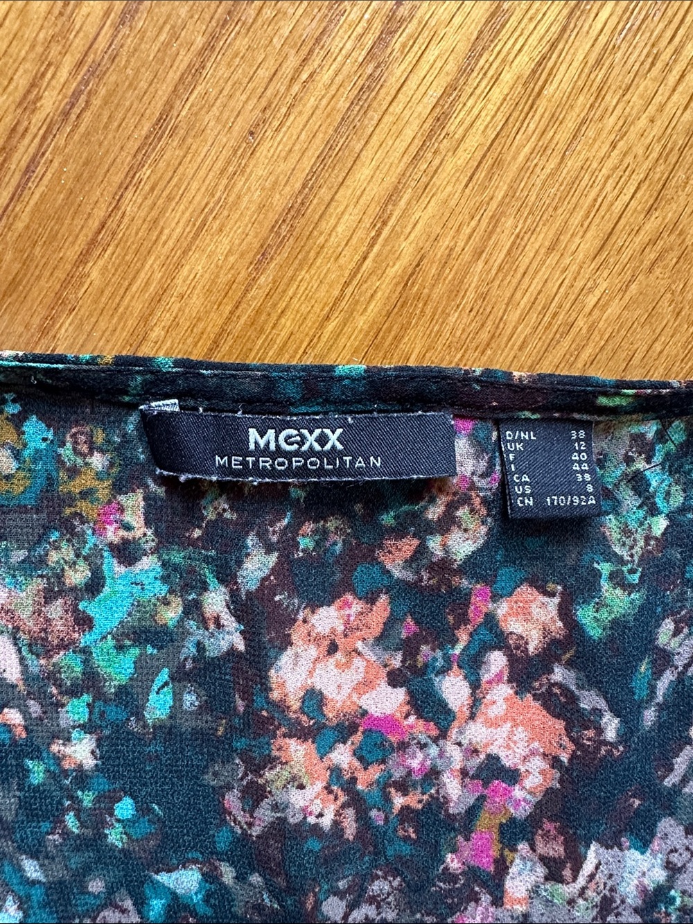 MEXX Metropolitan Abstract Print Sleeveless Blouse Size 8 - Picture 2 of 6